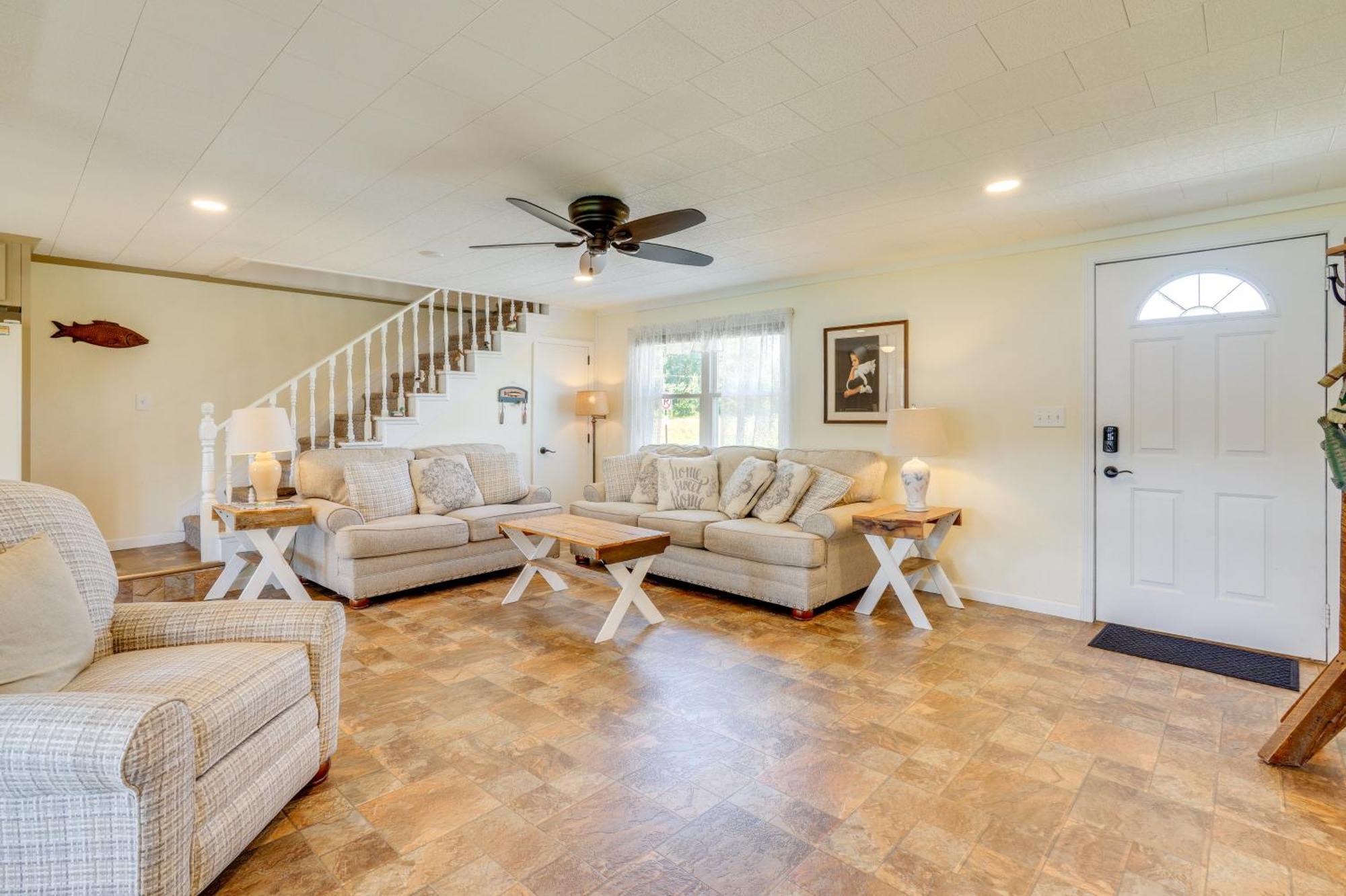 Howe Retreat With Fire Pit And Private Boat Dock! Exteriér fotografie